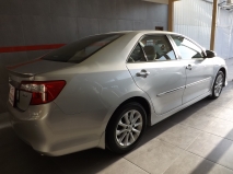 للبيع تويوتا camry 2013