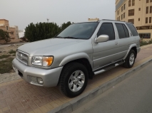 للبيع نيسان Pathfinder 2001