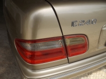 للبيع مرسيدس E class 2001