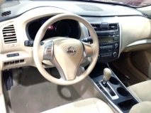 للبيع نيسان Altima 2013