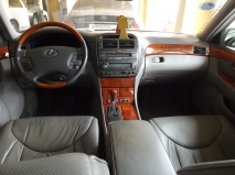 للبيع لكزس LS 2001