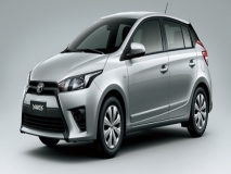 للبيع تويوتا Yaris HB 2015