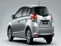 للبيع تويوتا Yaris HB 2015