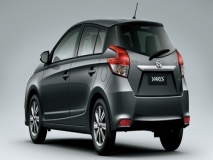 للبيع تويوتا Yaris HB 2015