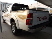 للبيع تويوتا Hilux 2015