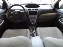 للبيع تويوتا Yaris 2012