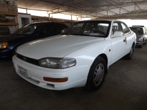 للبيع تويوتا camry 1993