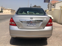 للبيع نيسان Tidda 2006