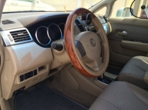 للبيع نيسان Tidda 2006