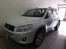 للبيع تويوتا RAV4 2011