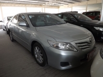 للبيع تويوتا camry 2010