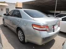 للبيع تويوتا camry 2010