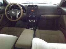 للبيع نيسان Altima 2010