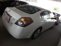 للبيع نيسان Altima 2010