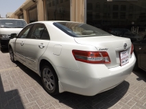 للبيع تويوتا camry 2011