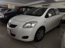 للبيع تويوتا Yaris 2011