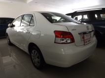 للبيع تويوتا Yaris 2011