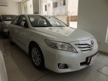 للبيع تويوتا camry 2011