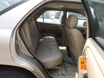 للبيع لكزس  2002