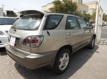 للبيع لكزس  2002