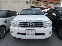 للبيع تويوتا Fortuner 2011