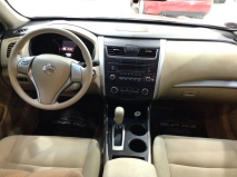 للبيع نيسان Altima 2013