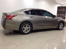 للبيع نيسان Altima 2013