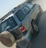 للبيع نيسان Pathfinder 2000