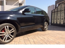 للبيع أودي Q7 2007