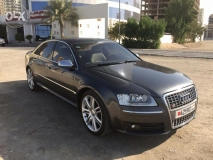 للبيع أودي S8 2007