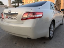 للبيع تويوتا camry 2010