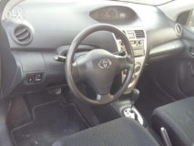 للبيع تويوتا Yaris 2011