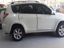 للبيع تويوتا RAV4 2010