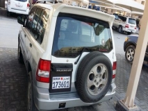 للبيع متسوبيشي Pajero 2001