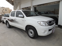 للبيع تويوتا Hilux 2011