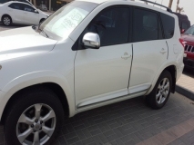 للبيع تويوتا RAV4 2010