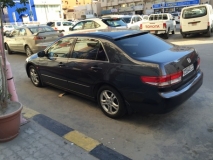 للبيع هوندا Accord 2004