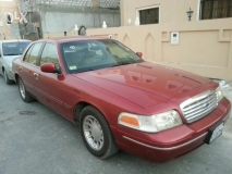 للبيع فورد Crown Victoria 2001