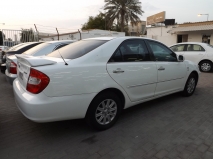 للبيع تويوتا camry 2003