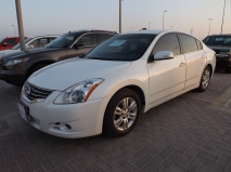 للبيع نيسان Altima 2010