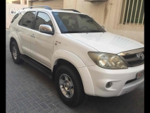 للبيع تويوتا Fortuner 2006