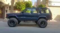 للبيع جيب Cherokee 2000