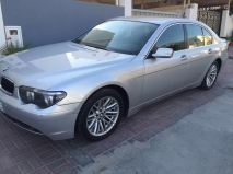 للبيع بي ام دبليو 735 2002