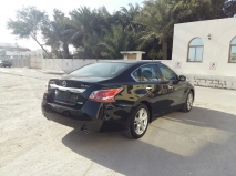 للبيع نيسان Altima 2014