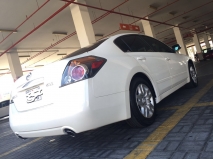 للبيع نيسان Altima 2009