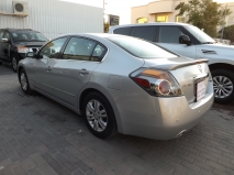 للبيع نيسان Altima 2010