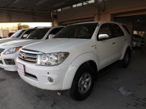 للبيع تويوتا Fortuner 2011