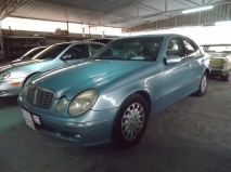 للبيع مرسيدس E class 2005