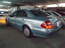 للبيع مرسيدس E class 2005