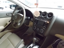 للبيع نيسان Altima 2012